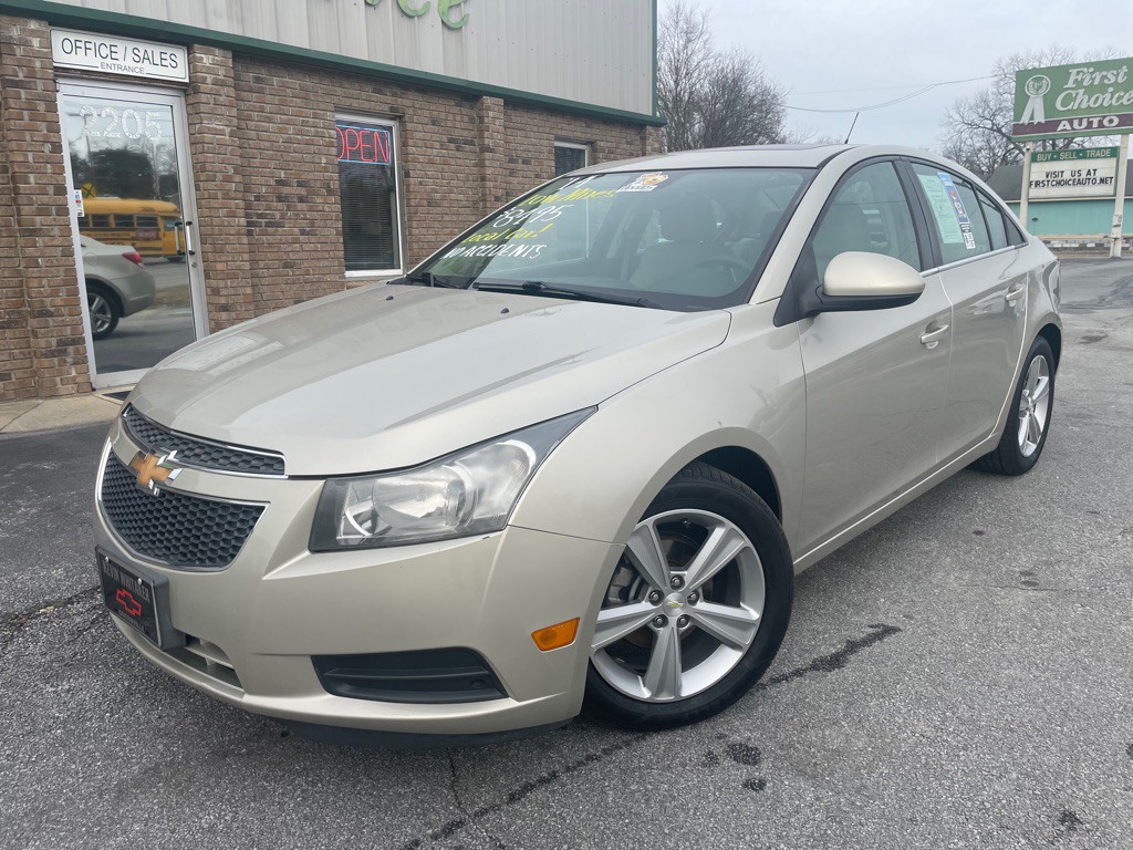 2014 Chevrolet Cruze Image 2