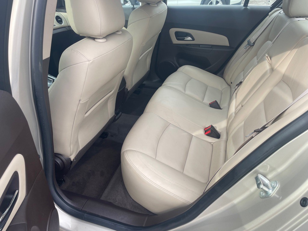 2014 Chevrolet Cruze Image 10