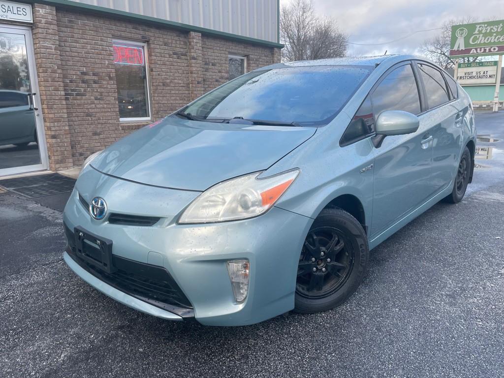 2012 Toyota Prius Image 2