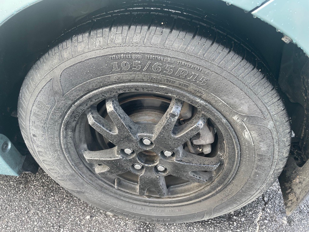 2012 Toyota Prius Image 13