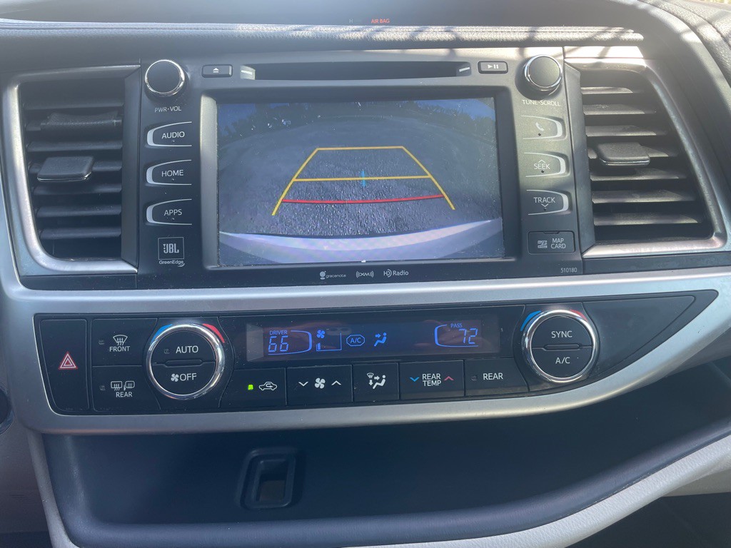 2018 Toyota Highlander Image 8