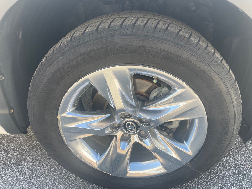 2018 Toyota Highlander Image 15