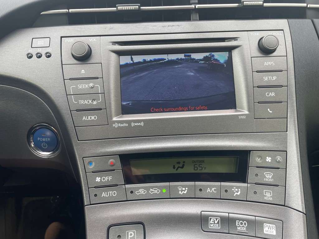 2013 Toyota Prius Image 8