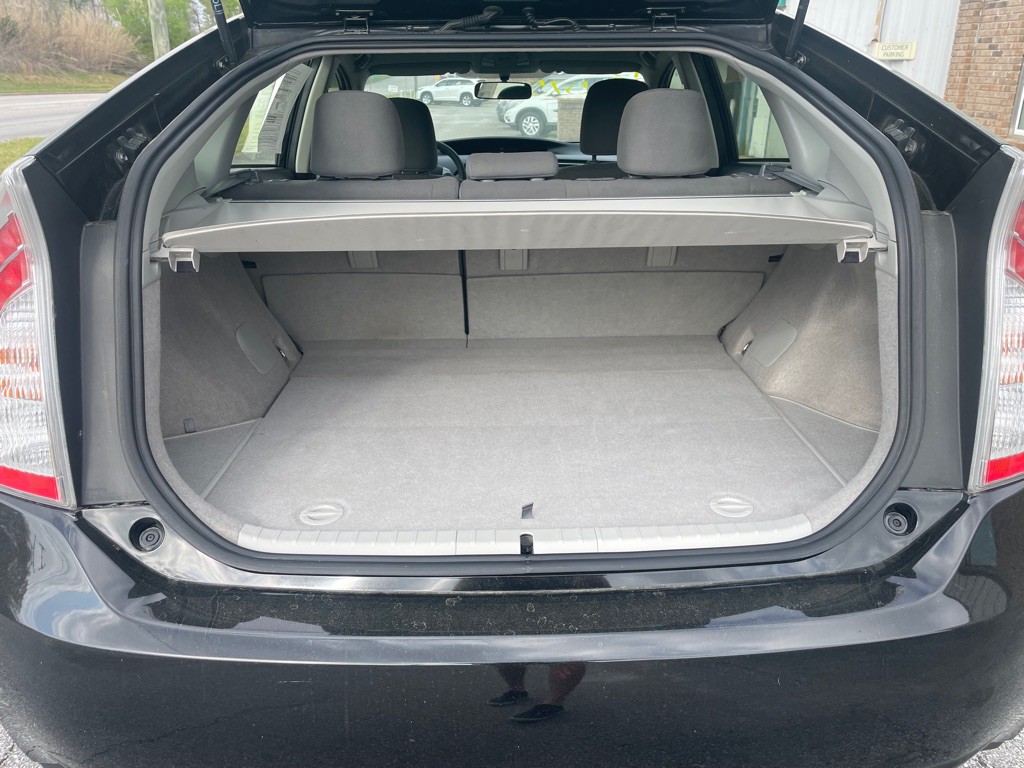 2013 Toyota Prius Image 11