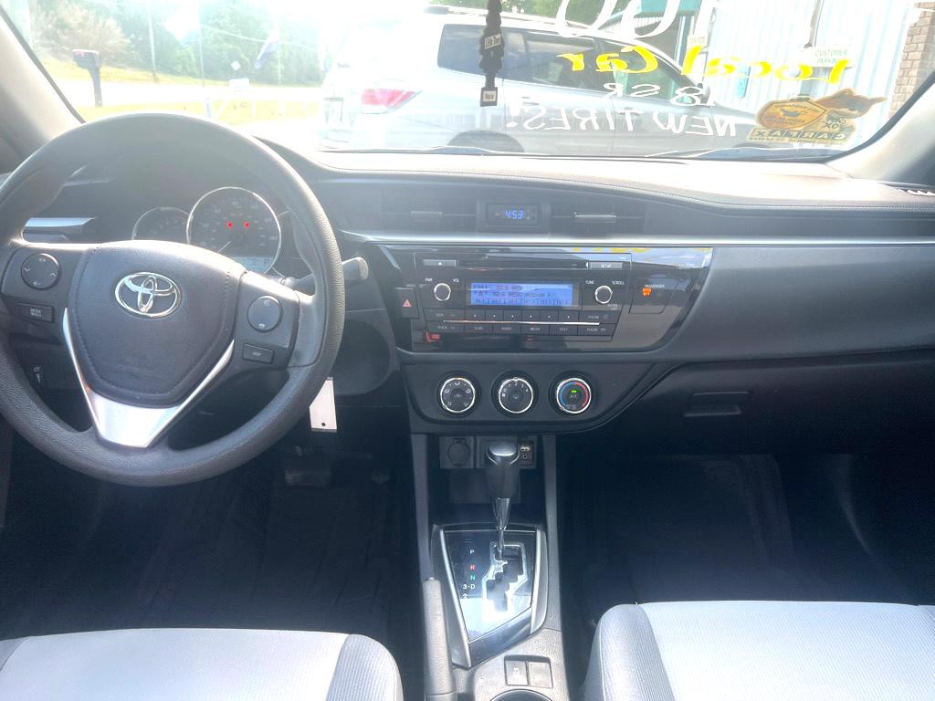 2015 Toyota Corolla Image 6
