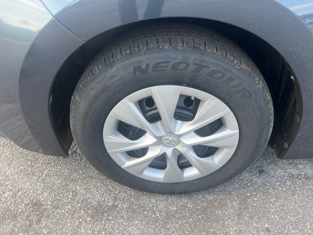 2015 Toyota Corolla Image 10