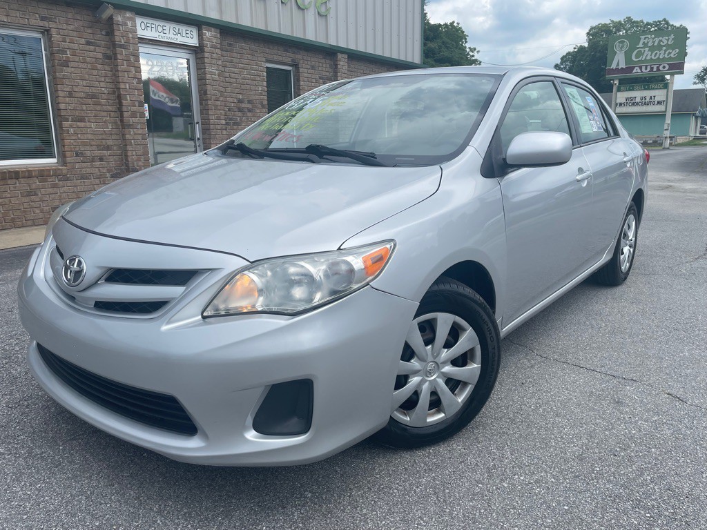2011 Toyota Corolla Image 2