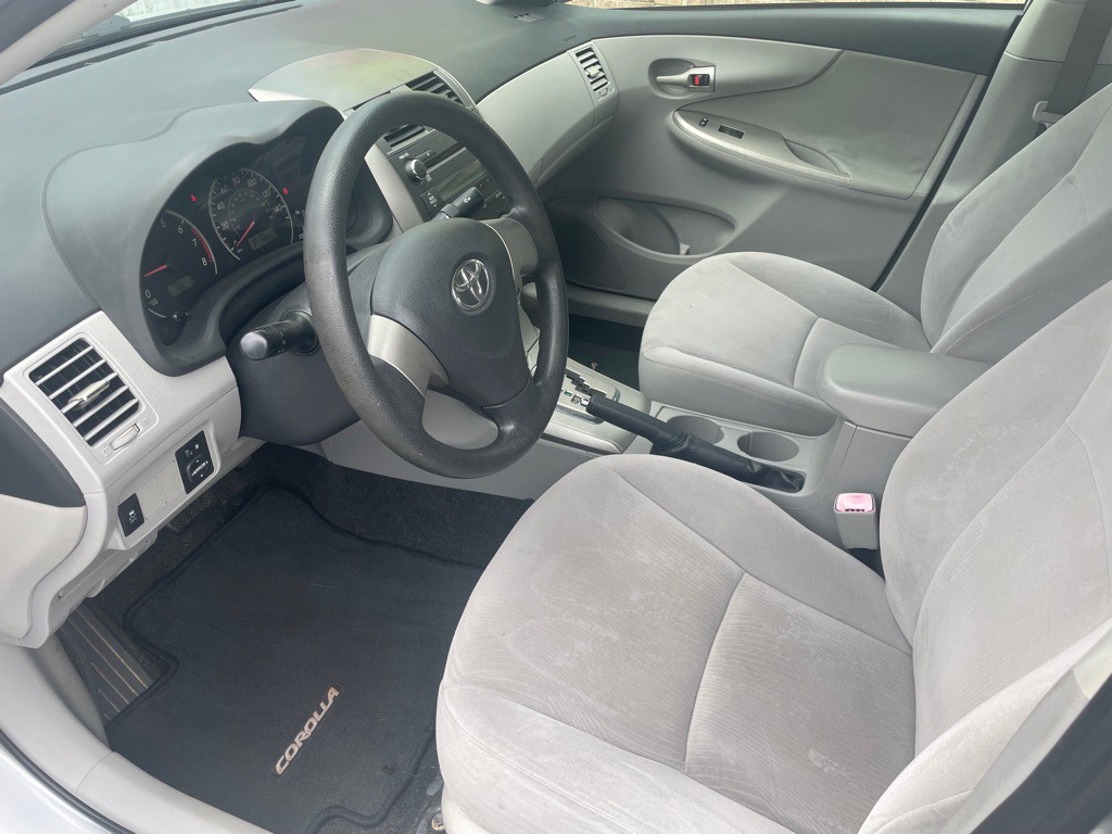 2011 Toyota Corolla Image 6