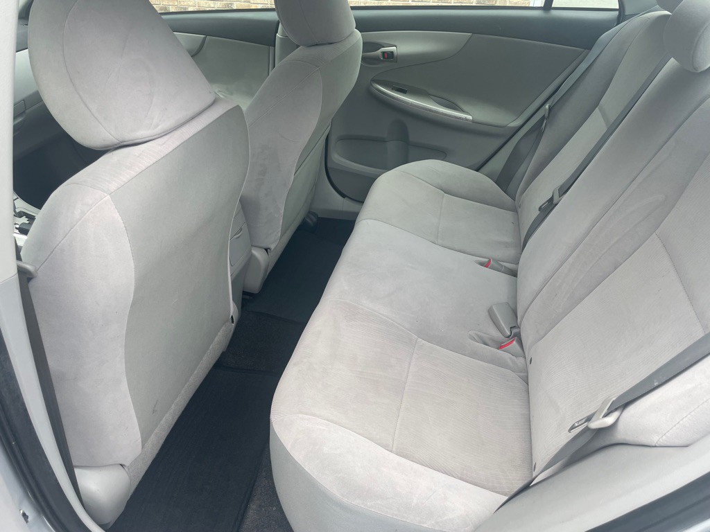 2011 Toyota Corolla Image 9