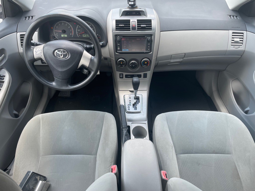 2013 Toyota Corolla Image 7