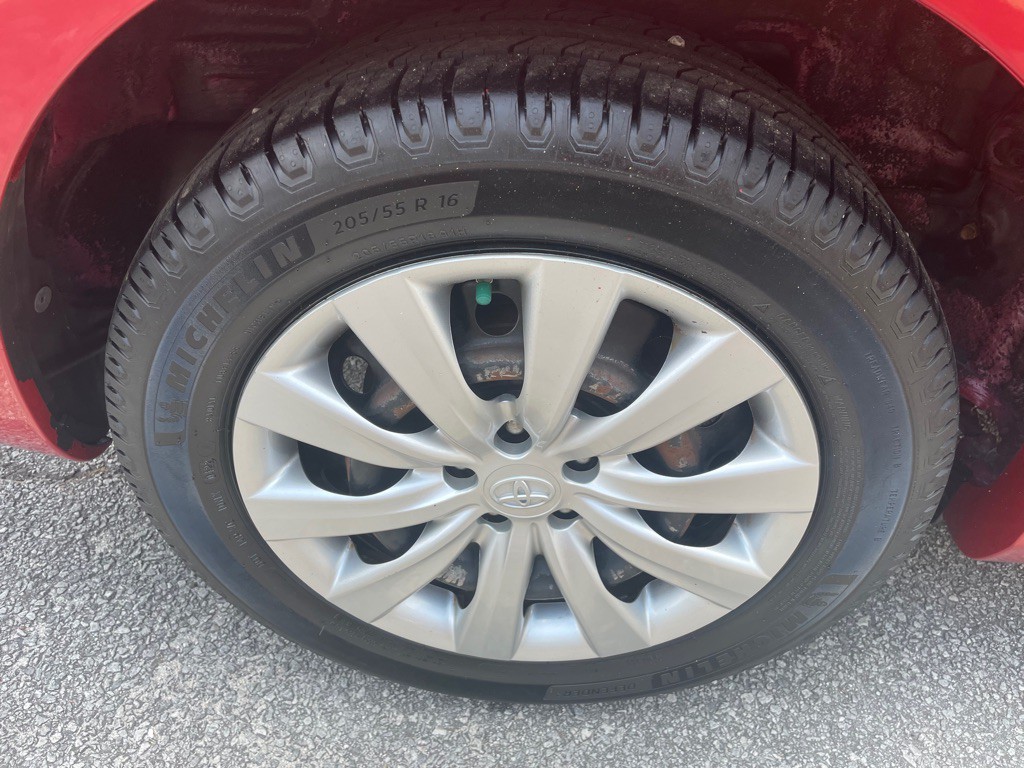 2013 Toyota Corolla Image 13