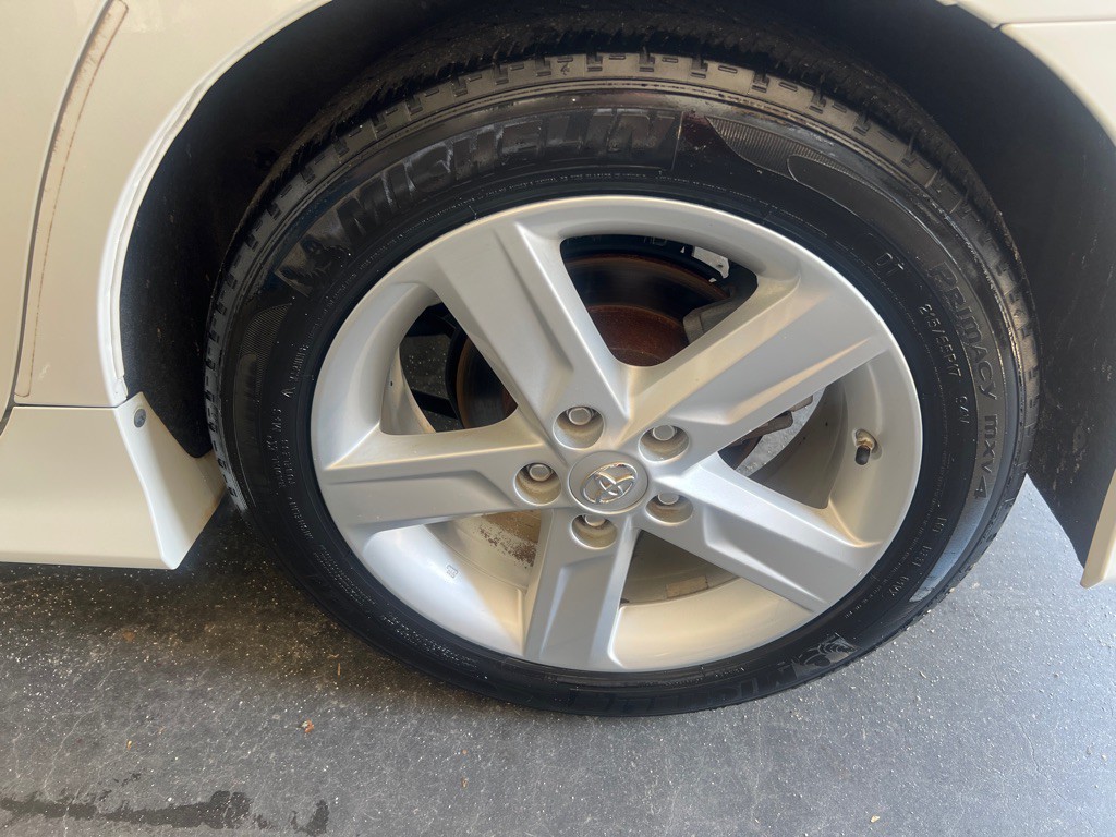 2014 Toyota Camry Image 11