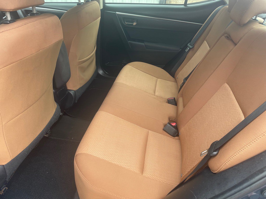 2016 Toyota Corolla Image 9