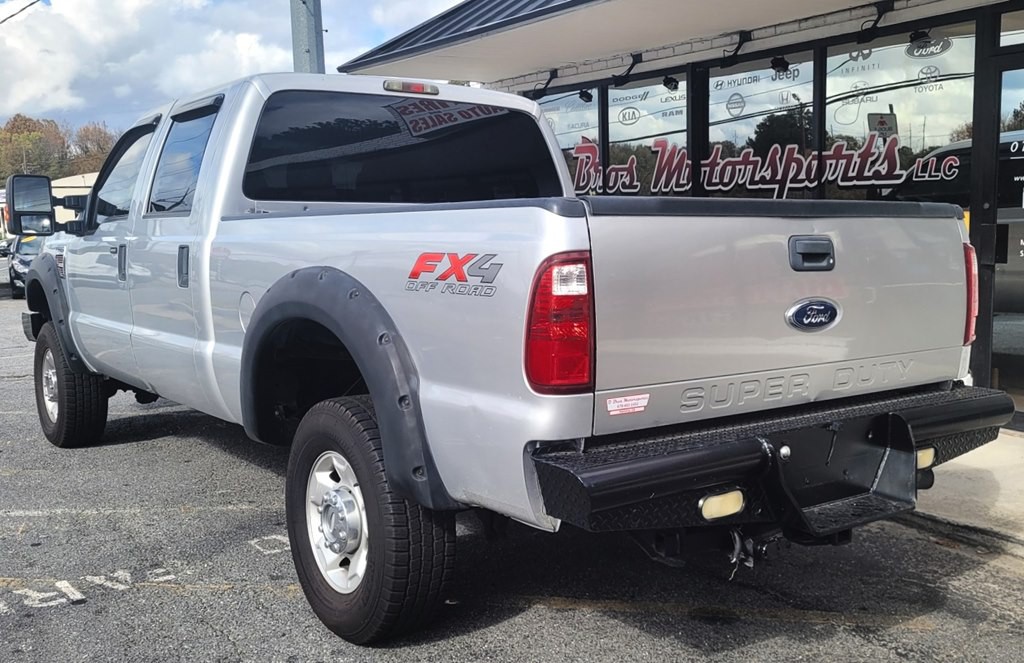 2010 Ford F-250 Image 4