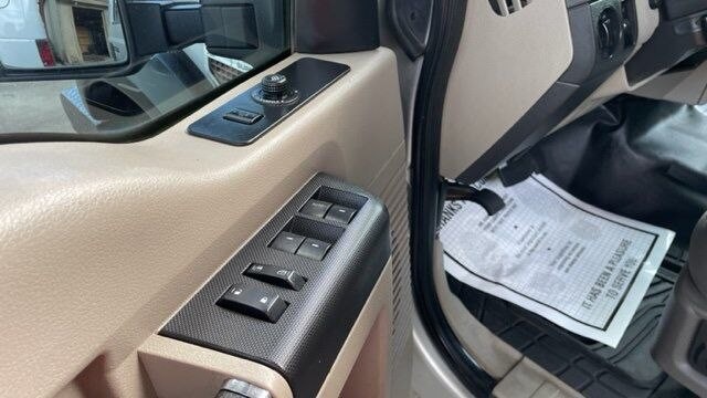 2010 Ford F-250 Image 9