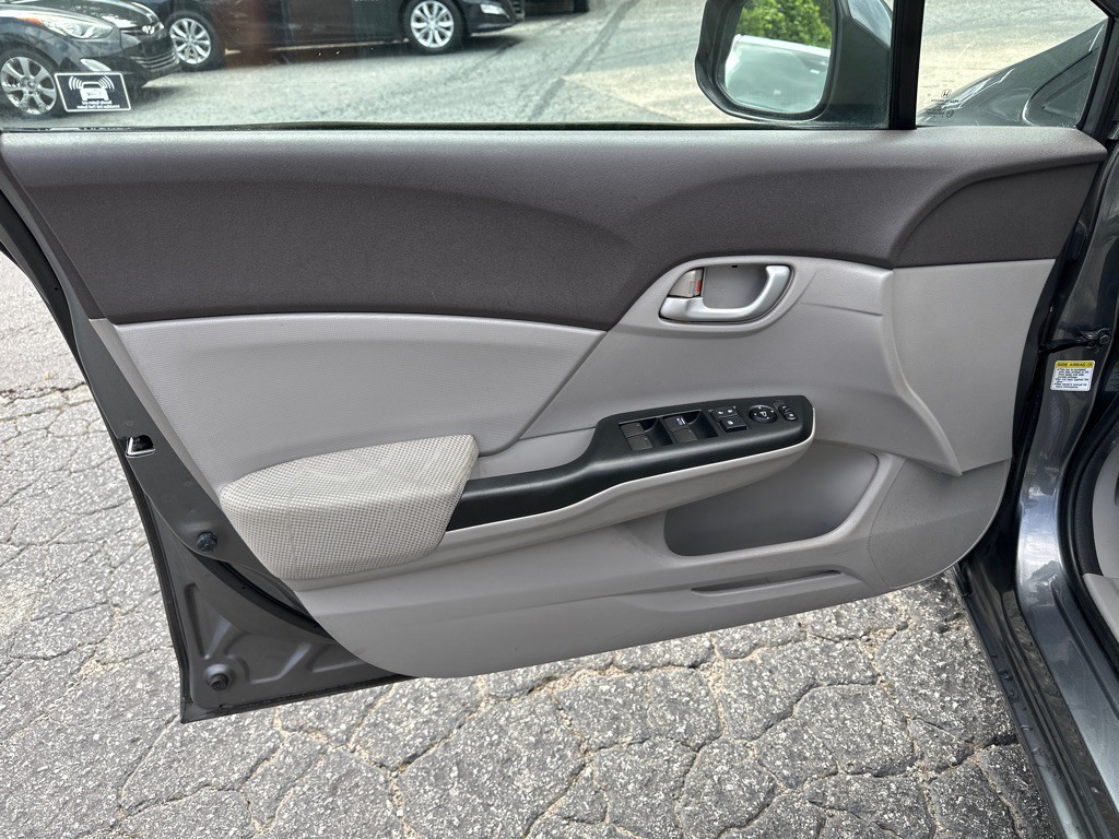 2012 Honda Civic Image 9