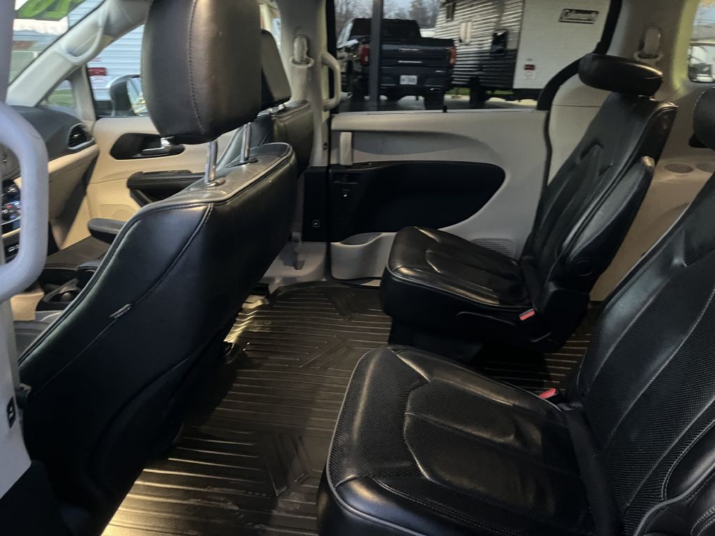 2020 Chrysler Pacifica Image 12