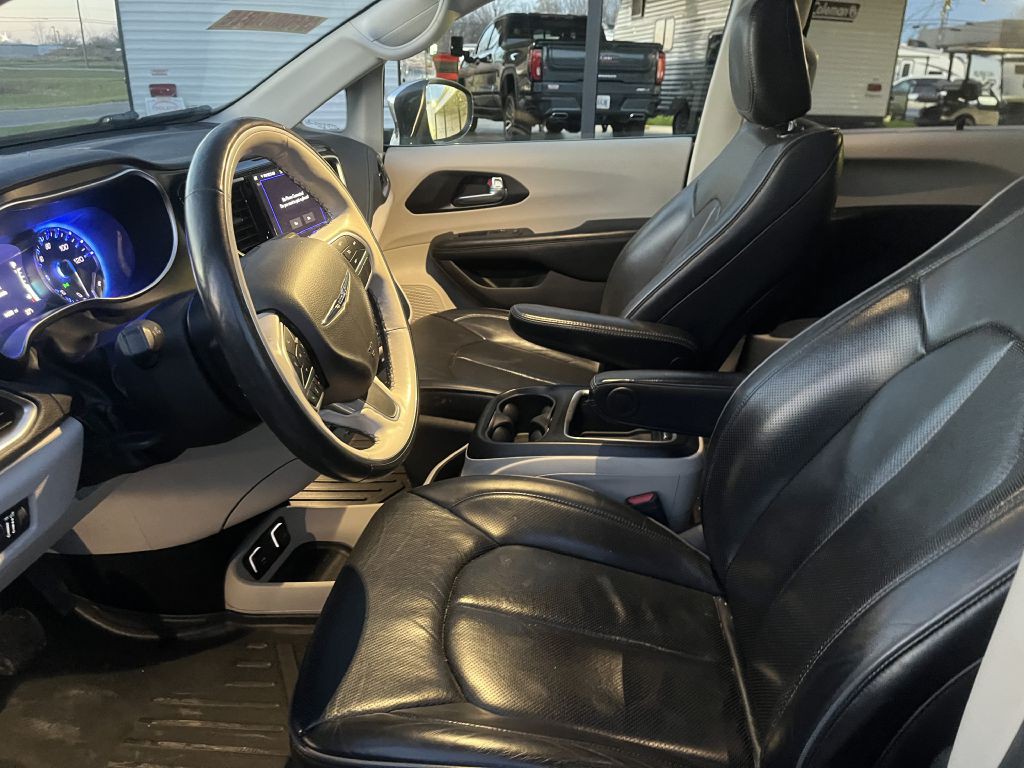 2020 Chrysler Pacifica Image 17