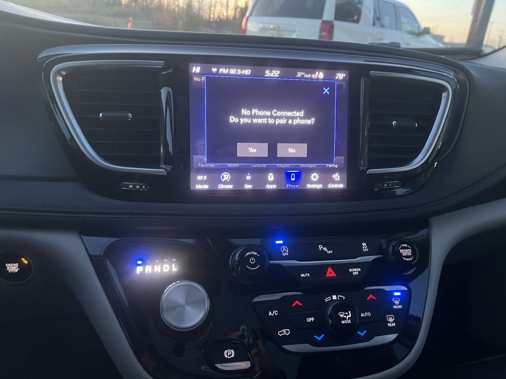 2020 Chrysler Pacifica Image 20