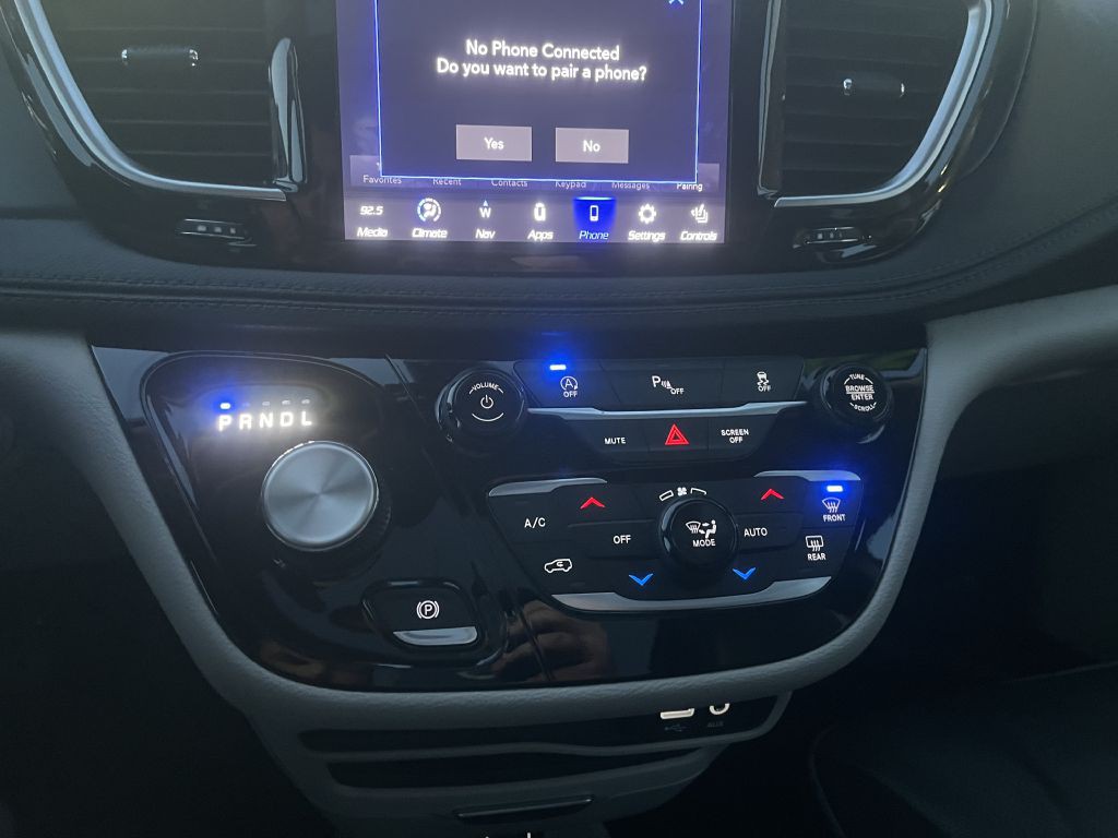 2020 Chrysler Pacifica Image 22