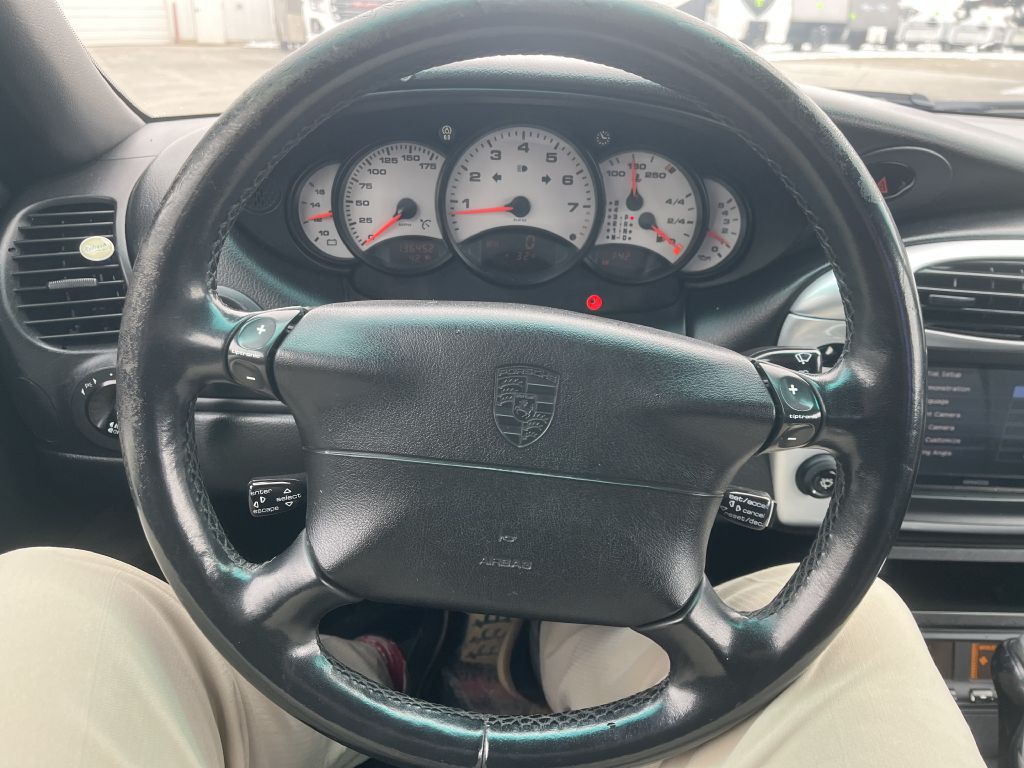 2000 Porsche 911 Image 16