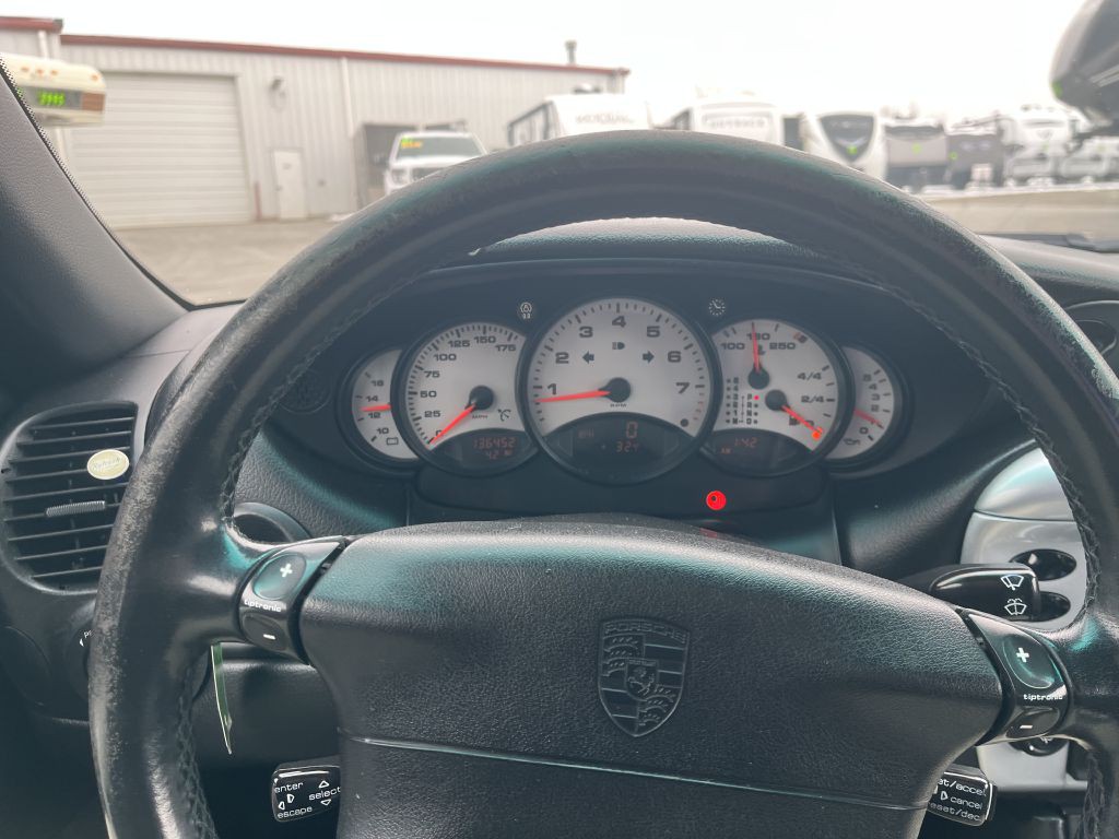 2000 Porsche 911 Image 25