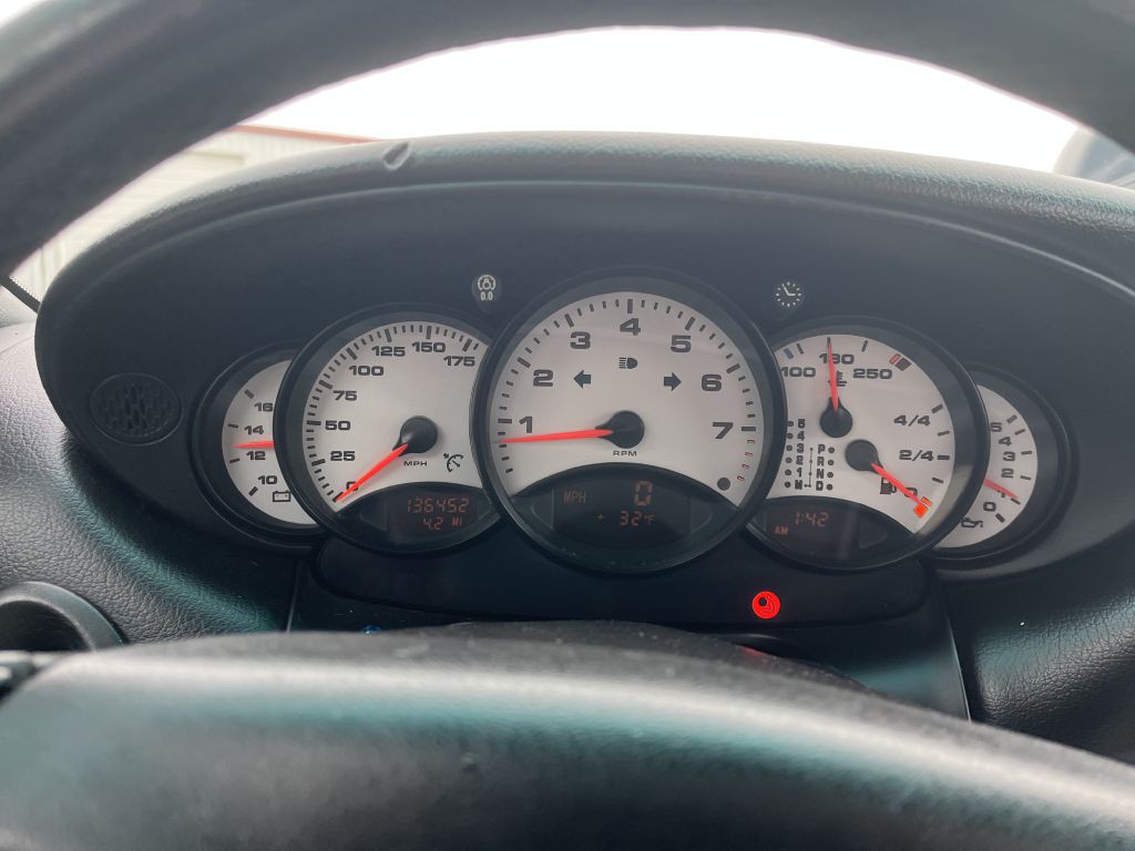 2000 Porsche 911 Image 26