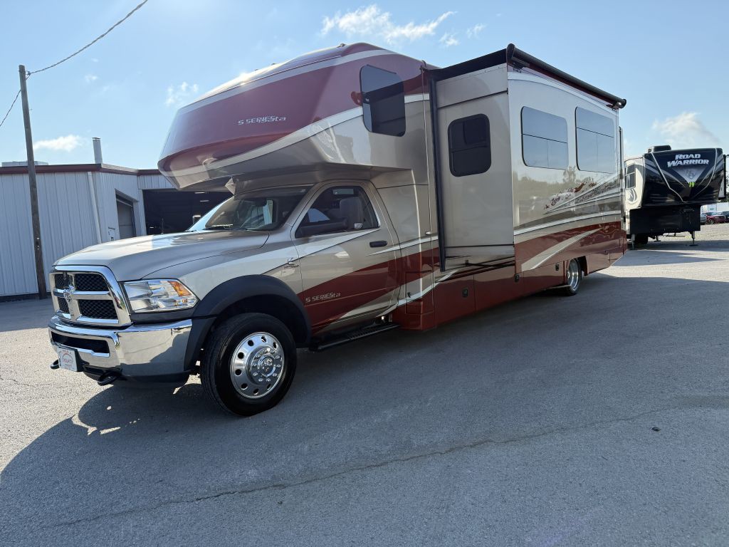 2019 RAM 5500 Image 3