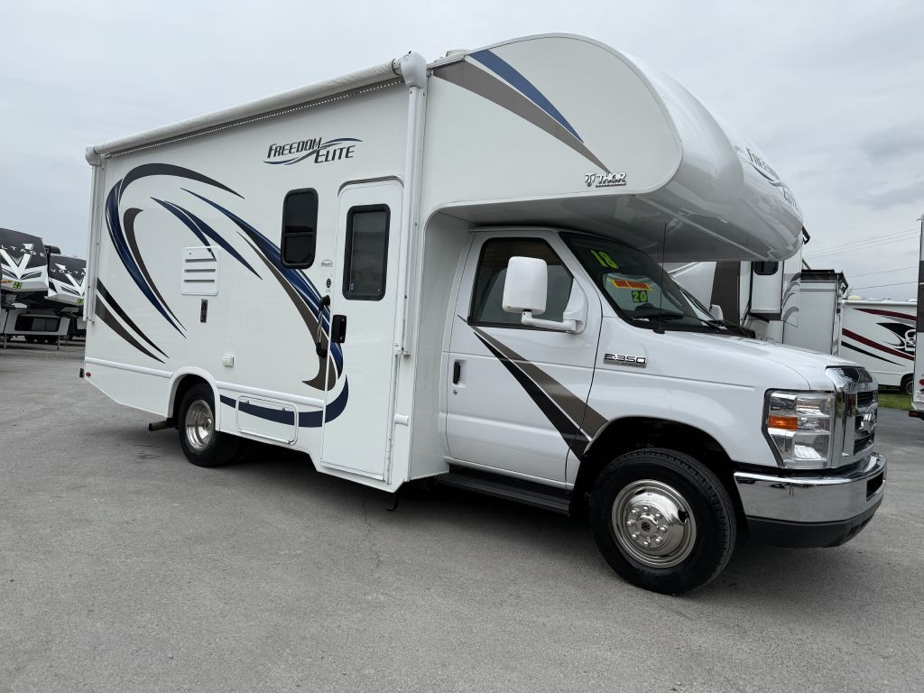 2018 Ford Econoline Image 1