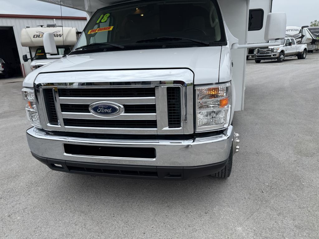 2018 Ford Econoline Image 7