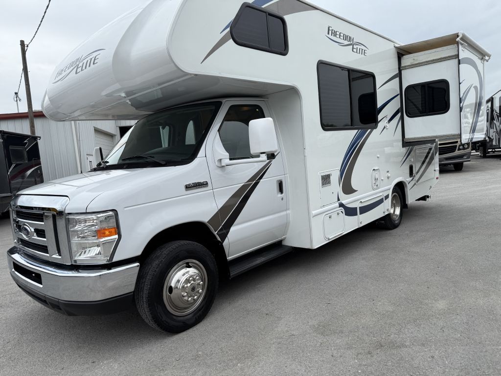 2018 Ford Econoline Image 9