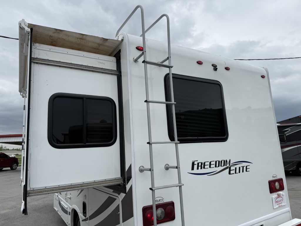 2018 Ford Econoline Image 18