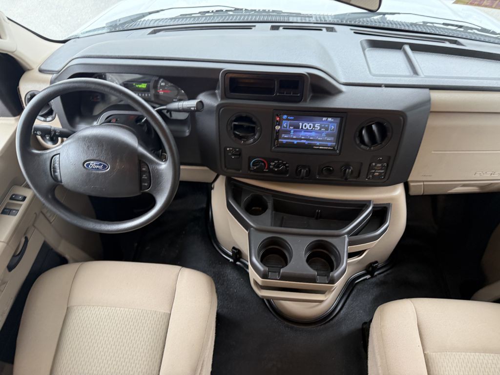 2018 Ford Econoline Image 42