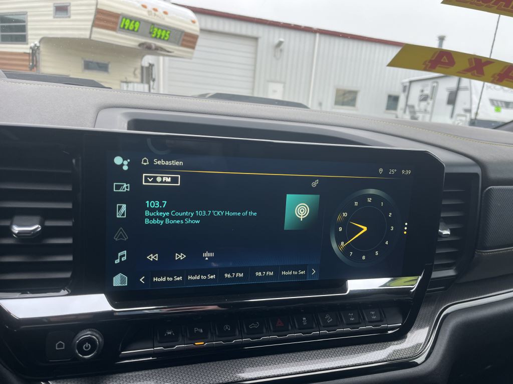 2022 Chevrolet Silverado 1500 Image 32