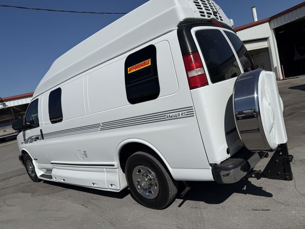 2016 Chevrolet Express Image 26