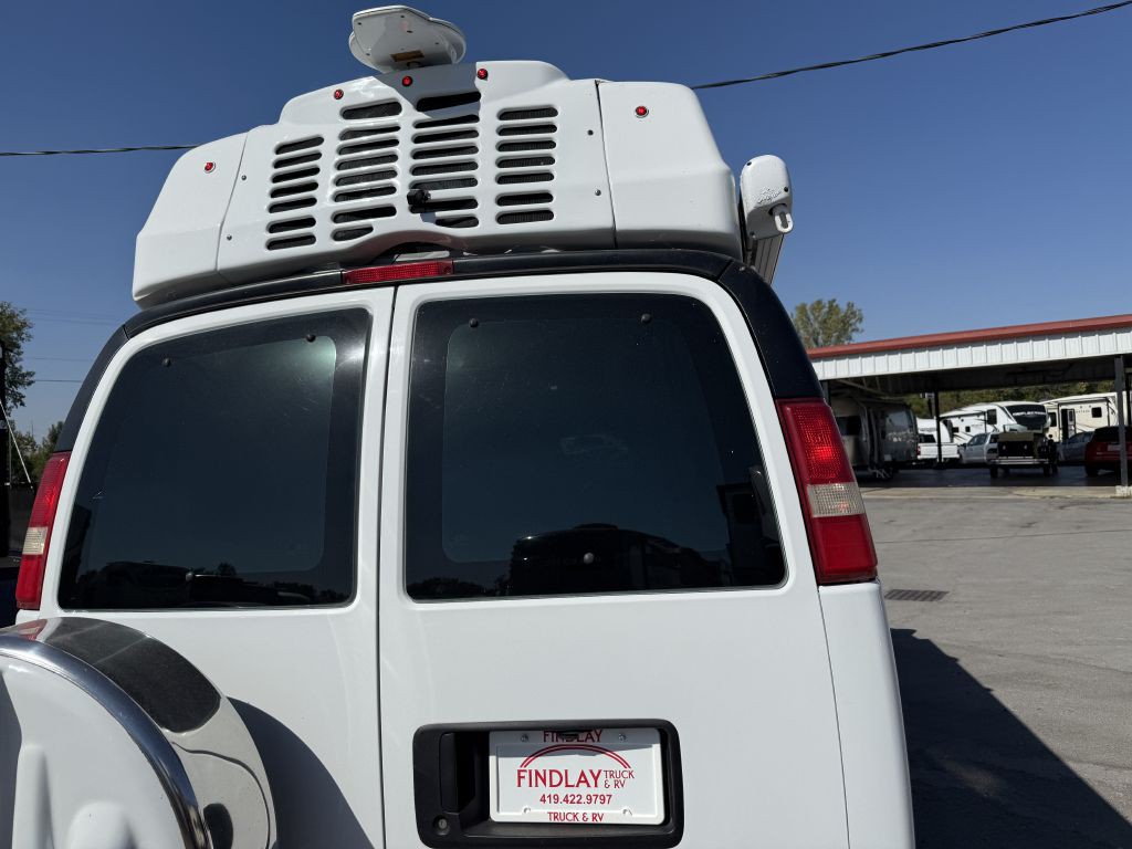 2016 Chevrolet Express Image 28