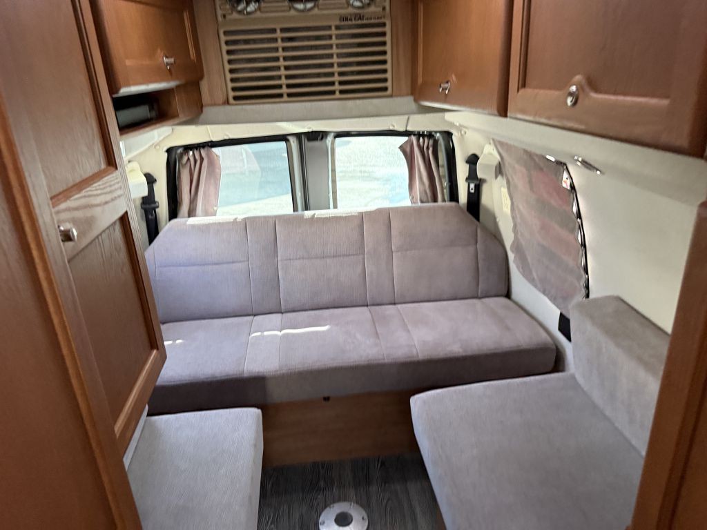 2016 Chevrolet Express Image 39