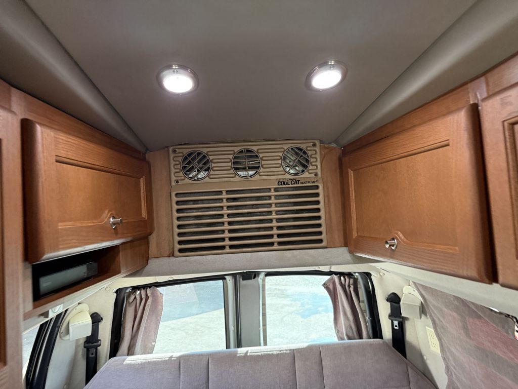 2016 Chevrolet Express Image 55