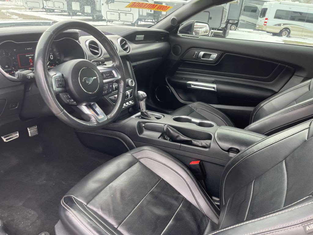 2021 Ford Mustang Image 12