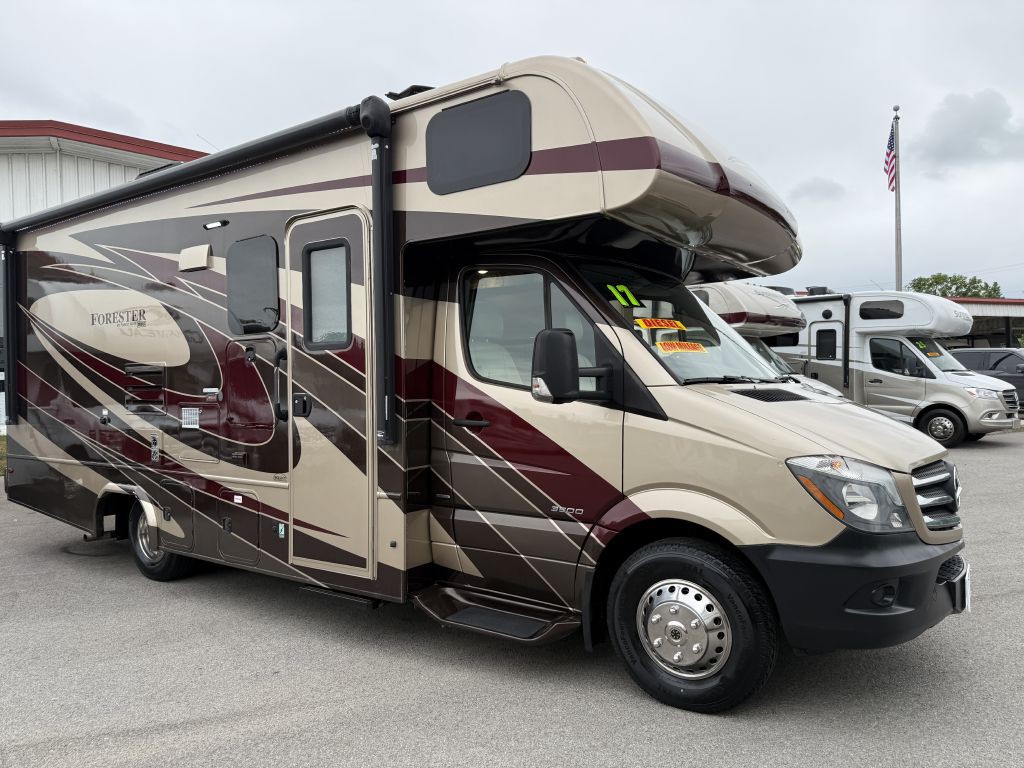 2017 Mercedes-Benz Sprinter Image 3