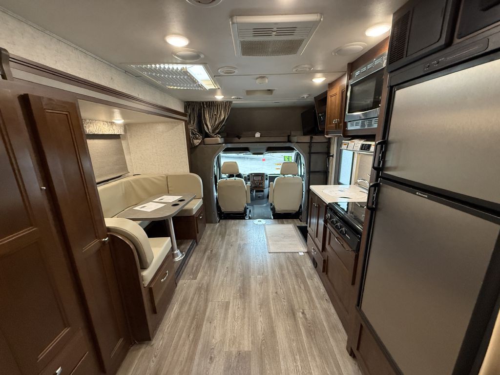 2017 Mercedes-Benz Sprinter Image 66