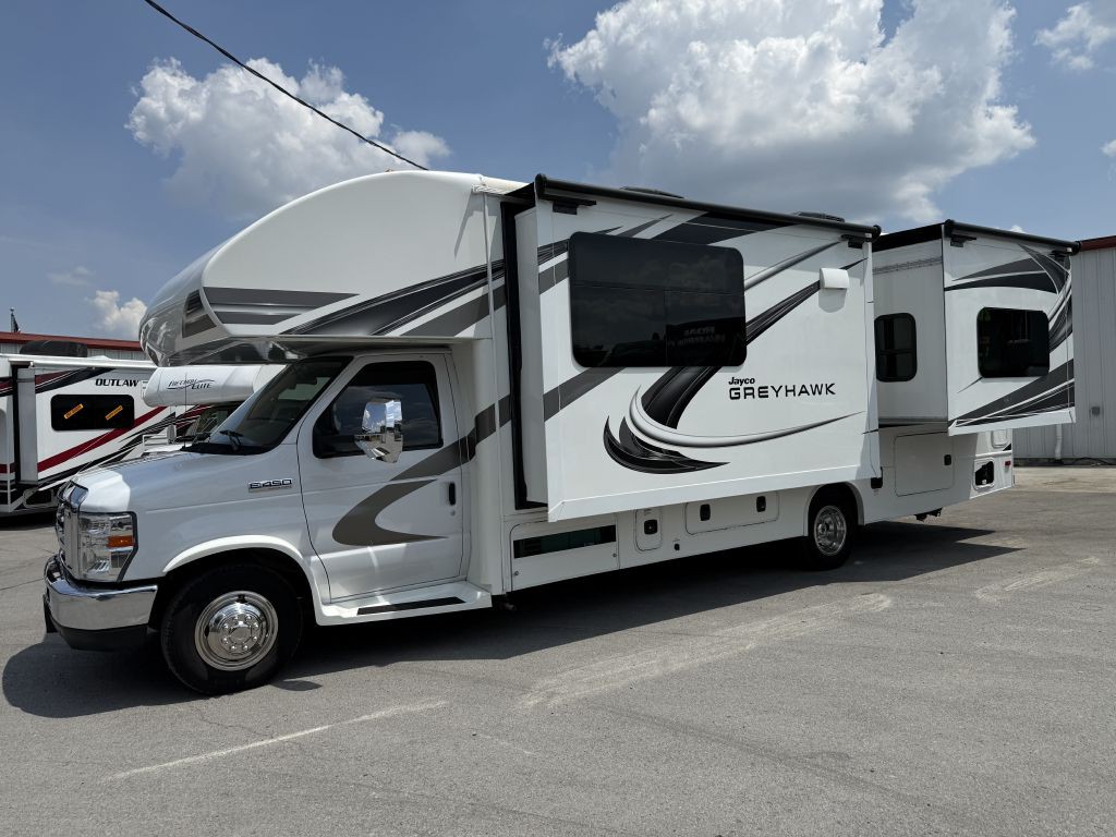 2020 Ford Econoline Image 2