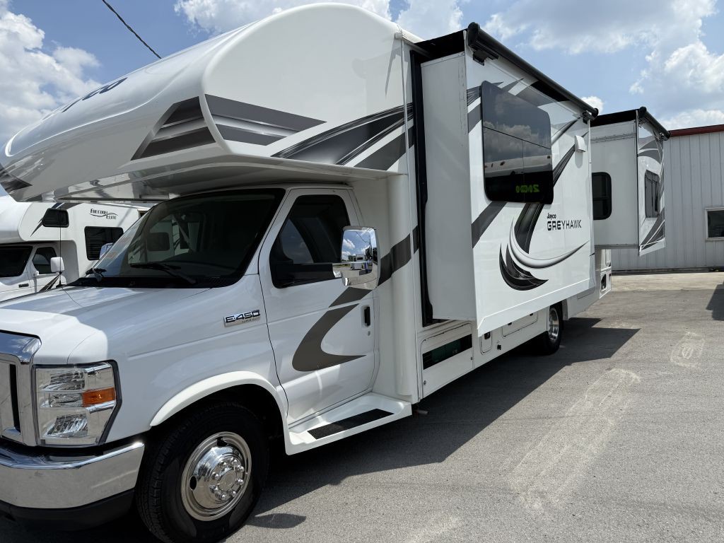 2020 Ford Econoline Image 3