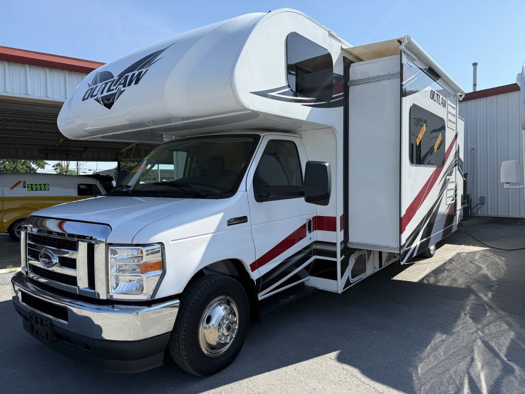 2021 Ford Econoline Image 6