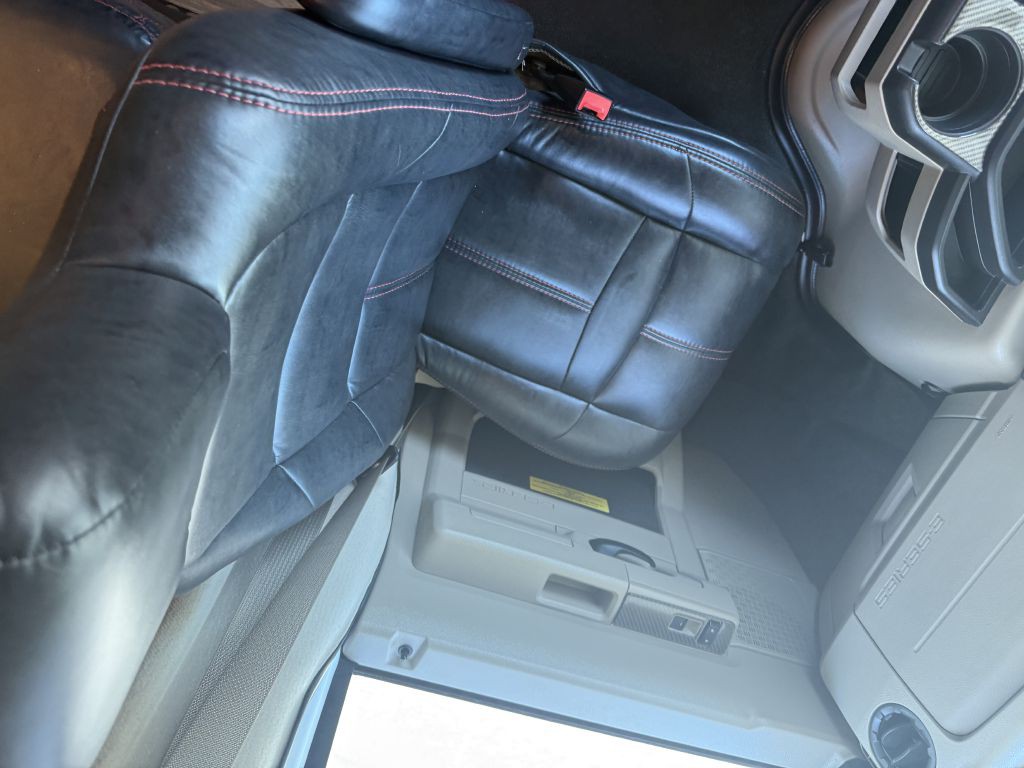 2021 Ford Econoline Image 33