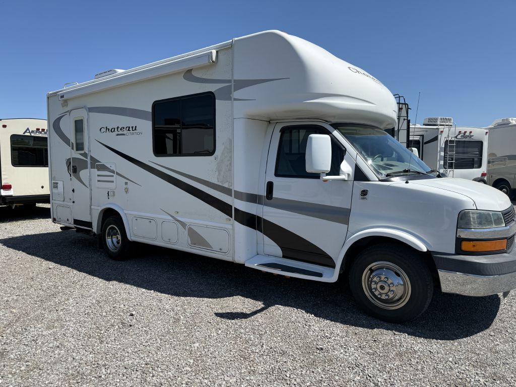 2006 Chevrolet Express Image 2