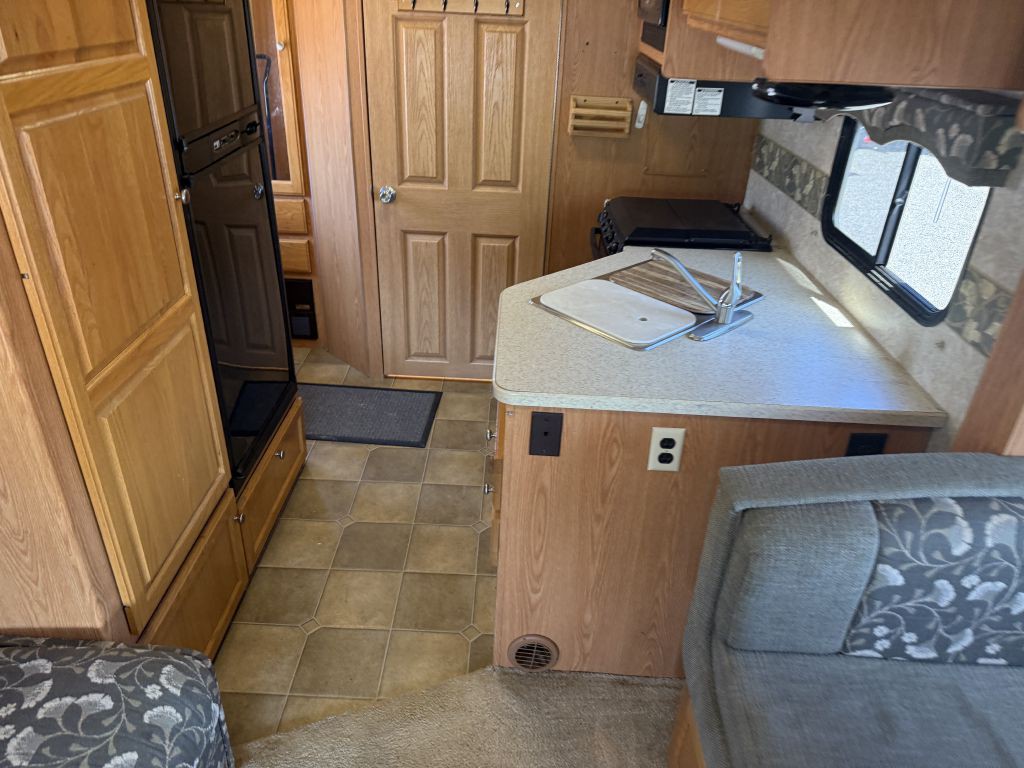 2006 Chevrolet Express Image 29