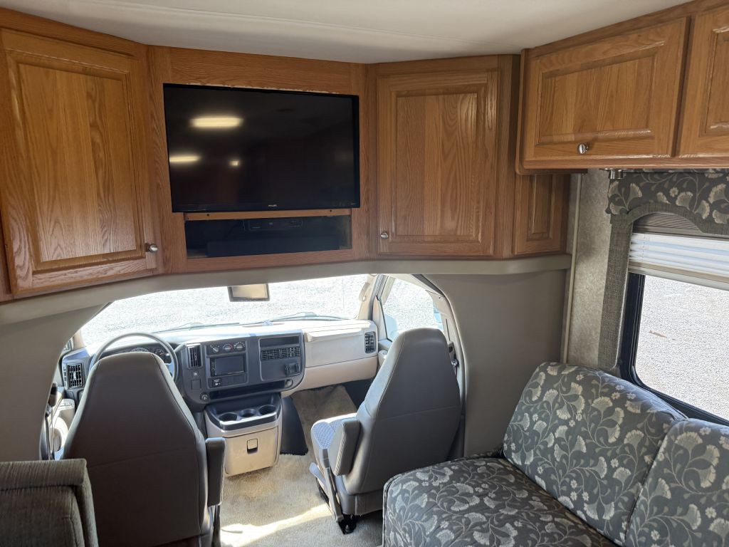 2006 Chevrolet Express Image 31