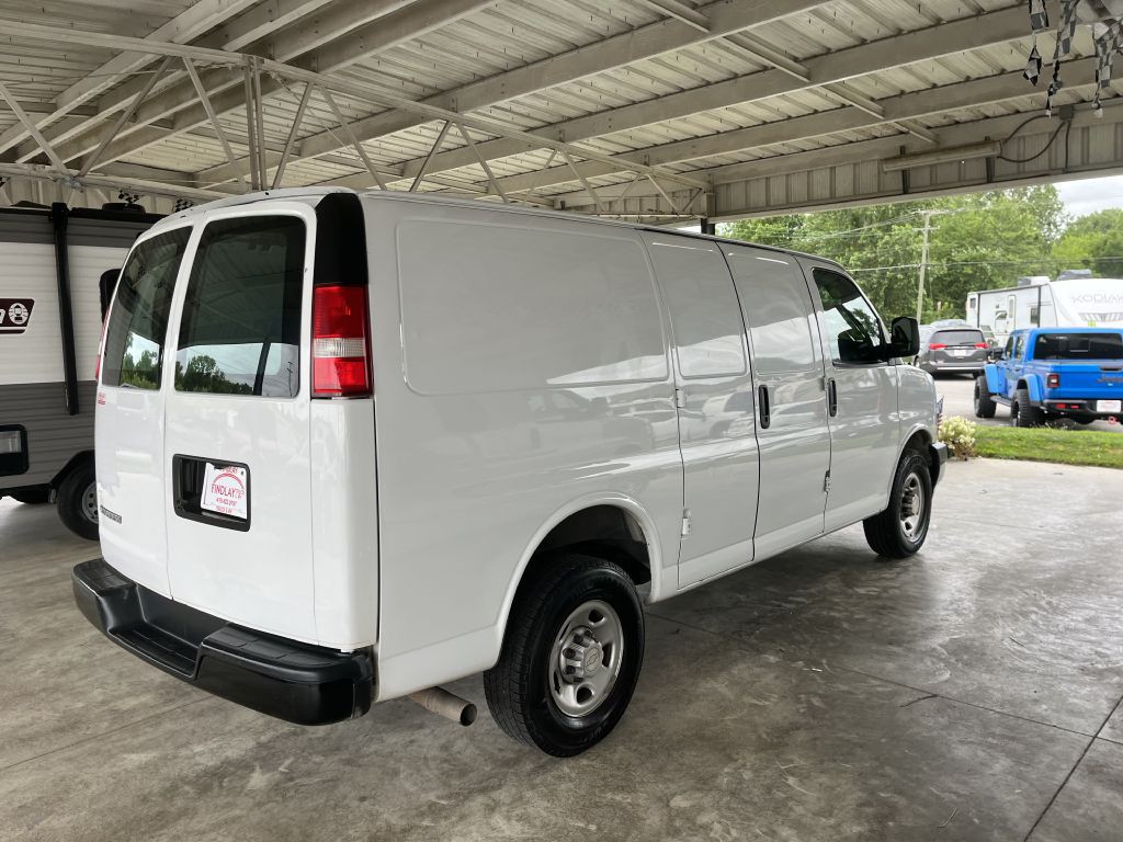 2018 Chevrolet Express Image 8