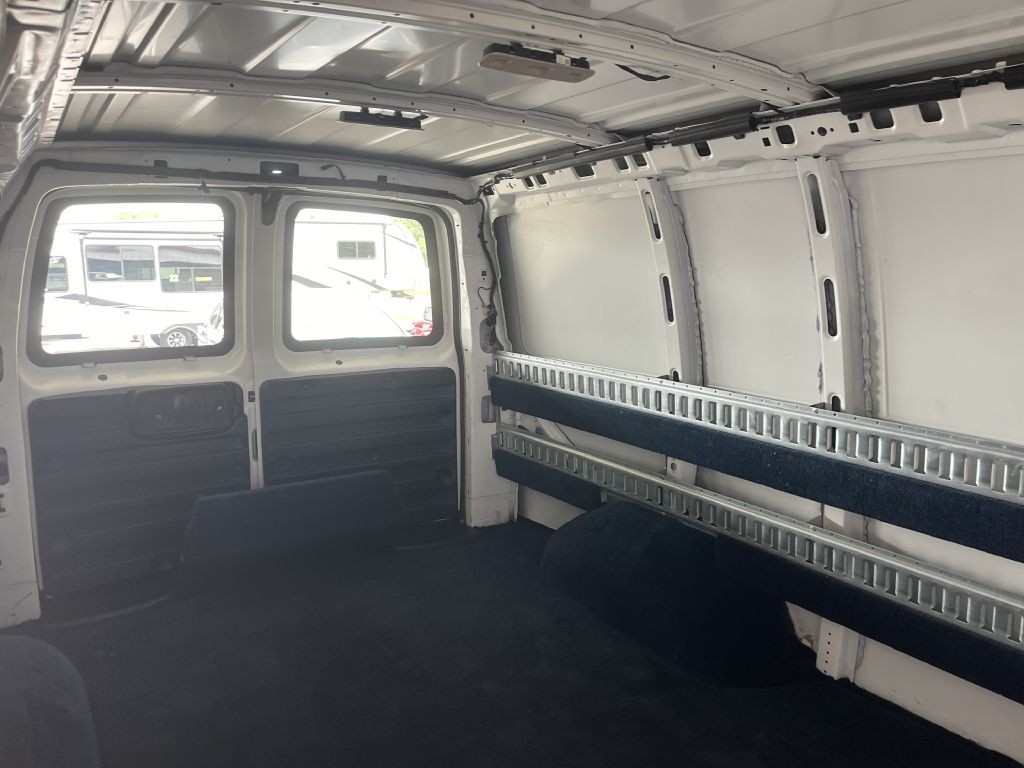 2018 Chevrolet Express Image 11